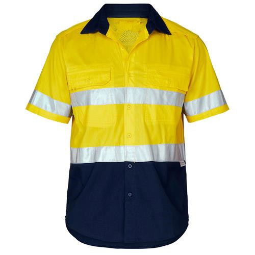 Kvėpuojantys darbo marškinėliai trumpomis rankovėmis su šviesą atspindinčia juosta, kad būtų galima matyti prasto apšvietimo sąlygomis.