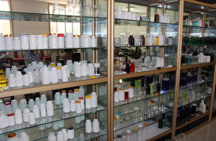 China Supplier High Quality Cosmetic Container Personal Care Dentist Spray Bottle PP Plastic Bottles