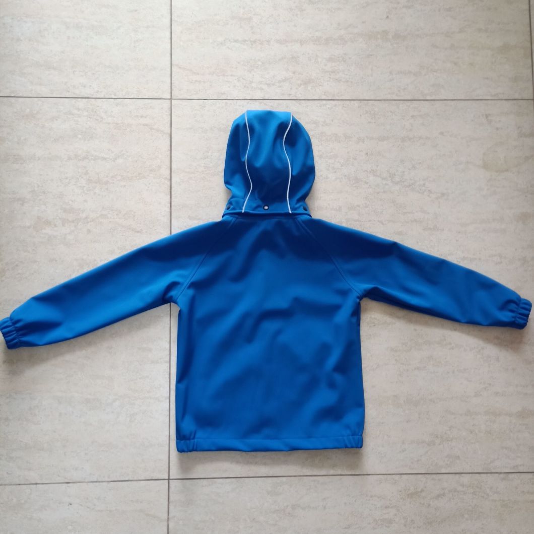 Водоотпорна Софтсхелл јакна са капуљачом на велико за децу од 6 до 16 година