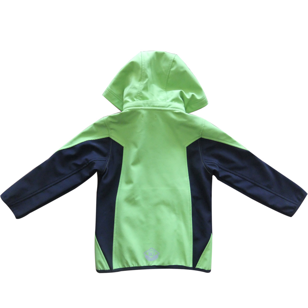 Kids Softshell Jcaker Outdoor Coat สวมใส่สบายสำหรับเล่นกีฬา