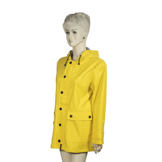 Waterproof Lightweight Outdoor Hooded Trench Coats Women′s Raincoats Windbreaker Rain Jacket PU Jacket Featured Image